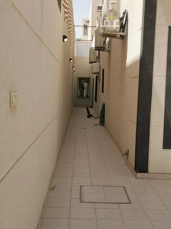 دور للبيع في شارع عبدالملك جمال الدين, حي المهدية, مدينة الرياض, منطقة الرياض صورة 4