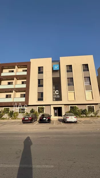 شقة للإيجار في شارع محمد بن عوجان, حي الحزم, مدينة الرياض, منطقة الرياض صورة 2
