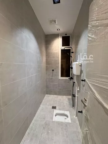 شقة للبيع في شارع أبي القاسم الزجاجي, حي السويس 1, مدينة جازان, منطقة جازان صورة 4