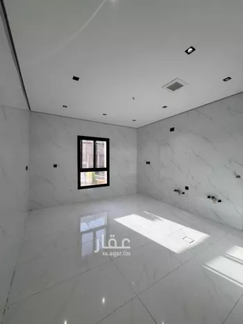 شقة للبيع في شارع ابي الحسن الاغر, حي السويس 1, مدينة جازان, منطقة جازان صورة 3