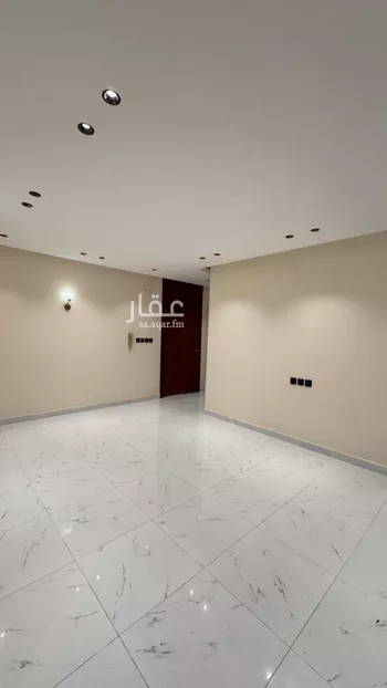شقة للبيع في شارع الامير منصور بن عبدالعزيز, حي الشاطئ, مدينة جازان, منطقة جازان صورة 4