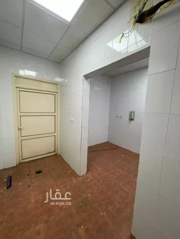 محل للإيجار في شارع زيد بن حارثه, حي الملك فهد, مدينة المدينه المنوره, منطقة المدينة المنورة صورة 4