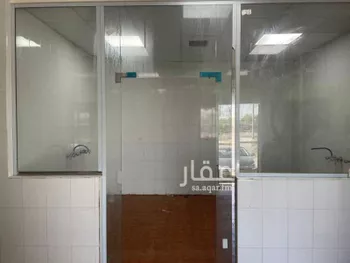 محل للإيجار في شارع زيد بن حارثه, حي الملك فهد, مدينة المدينه المنوره, منطقة المدينة المنورة