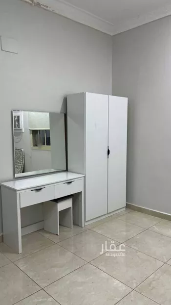 شقة للإيجار في شارع عبدالله ابن محمد ابن عمر ، حي الدفاع ، المدينة المنورة ، منطقة المدينة المنورة