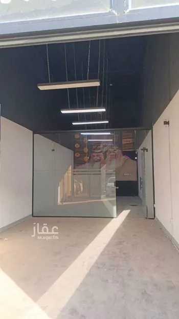 مكتب تجاري للإيجار في شارع وادي الزرقاء, حي القادسية, مدينة الرياض, منطقة الرياض صورة 2