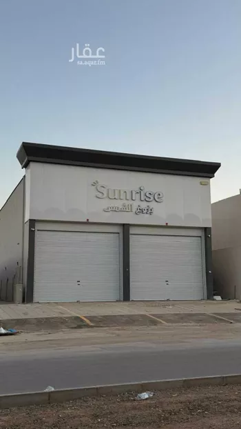 محل للبيع في شارع وادي الزرقاء, حي القادسية, مدينة الرياض, منطقة الرياض