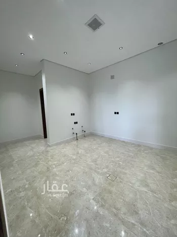 فيلا للبيع في شارع أحمد بن قطرب, حي المهدية, مدينة الرياض, منطقة الرياض صورة 5