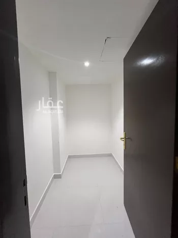 شقة للإيجار في شارع الامير عبدالعزيز بن مساعد بن جلوي, حي المربع, مدينة الرياض, منطقة الرياض صورة 3