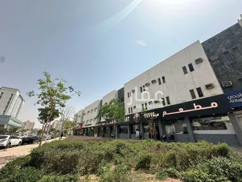 محل للإيجار في شارع الطبري, حي المربع, مدينة الرياض, منطقة الرياض صورة 3