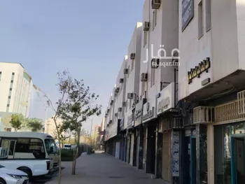 محل للإيجار في شارع الملك فيصل ابن عبدالعزيز سعود, حي المربع, مدينة الرياض, منطقة الرياض صورة 2