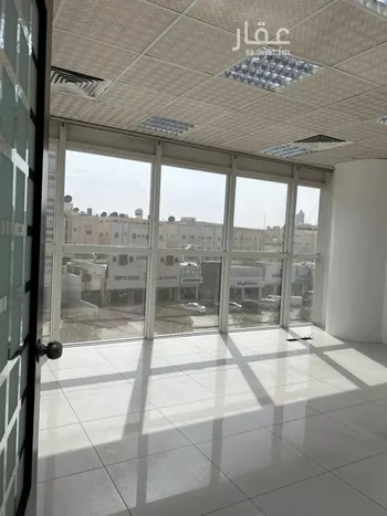 مكتب تجاري للإيجار في شارع الامير عبدالعزيز بن مساعد بن جلوي, حي المربع, مدينة الرياض, منطقة الرياض صورة 3