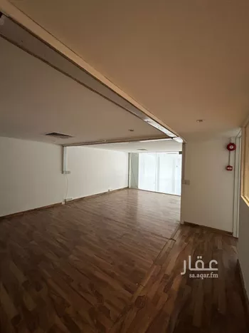 محل للإيجار في شارع الامير عبدالعزيز بن مساعد بن جلوي, حي المربع, مدينة الرياض, منطقة الرياض صورة 3