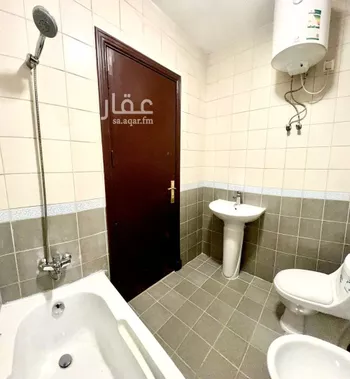 شقة للإيجار في شارع مسلمه بن عبدالملك, حي سلطانة, مدينة الرياض, منطقة الرياض صورة 3