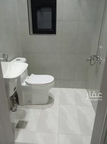شقة للإيجار في شارع رقم 11, حي العزيزية, مدينة الرياض, منطقة الرياض صورة 2
