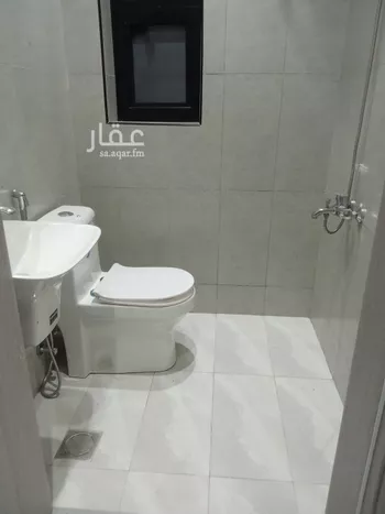 عمارة للإيجار في شارع محمد رشيد رضا, حي العزيزية, مدينة الرياض, منطقة الرياض صورة 3