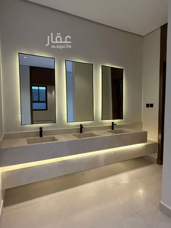 فيلا للبيع في شارع حسن الفخري, حي المهدية, مدينة الرياض, منطقة الرياض صورة 3