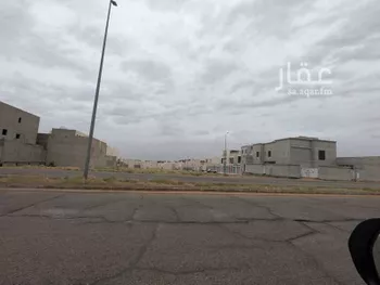 أرض للبيع في شارع الشيخ عبدالرحمن عثمان القاضي, حي الخالدية, مدينة عنيزه, منطقة القصيم