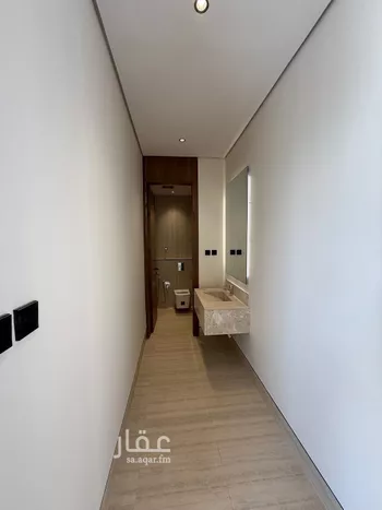 فيلا للبيع في شارع ابن المهاجر, حي المهدية, مدينة الرياض, منطقة الرياض صورة 3
