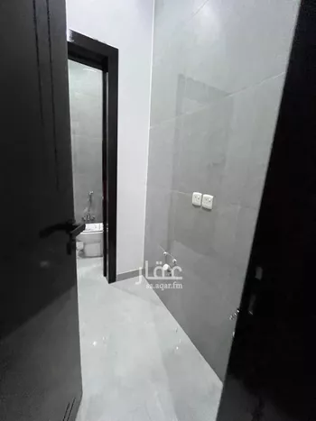 دور للبيع في شارع محمد بن قدامة, حي العارض, مدينة الرياض, منطقة الرياض صورة 4
