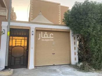 فيلا للإيجار في شارع ابن حديد, حي الربوة, مدينة الرياض, منطقة الرياض