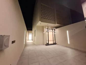 دور للبيع في شارع الثمامة, حي الرمال, مدينة الرياض, منطقة الرياض