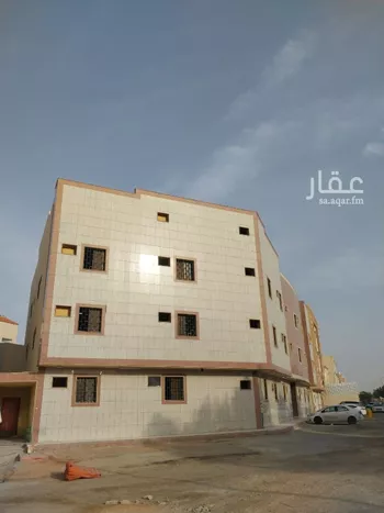 عمارة للإيجار في شارع رقم 112, حي العزيزية, مدينة الرياض, منطقة الرياض صورة 2
