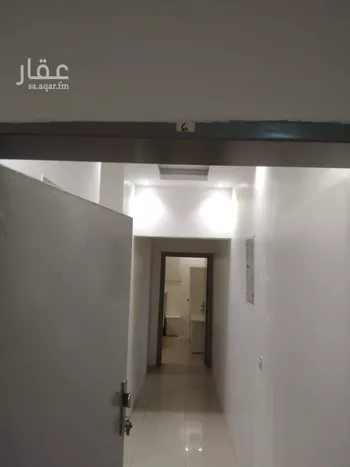 شقة للإيجار في شارع بدر المزني, حي الضباط, مدينة الرياض, منطقة الرياض صورة 3