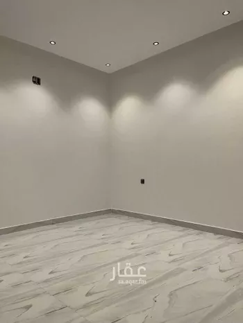 دور للبيع في شارع أحمد بشناق, حي الرمال, مدينة الرياض, منطقة الرياض صورة 4