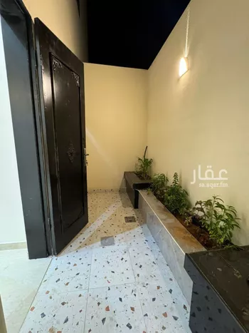 دور للبيع في شارع عبدالعزيز الرفاعي, حي الجنادرية, مدينة الرياض, منطقة الرياض صورة 2