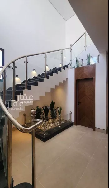 دور للبيع في شارع ابو امامة الحارثي, حي الجامعة, مدينة المزاحميه, منطقة الرياض صورة 2