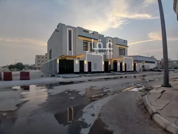 فيلا للبيع في شارع العدل, حي العارض, مدينة الرياض, منطقة الرياض