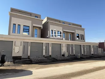 دور للبيع في شارع الحارث بن كلدة الثقفي, حي العوالي, مدينة الرياض, منطقة الرياض