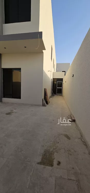 دور للبيع في شارع الصفار الذهبي, حي عكاظ, مدينة الرياض, منطقة الرياض صورة 3