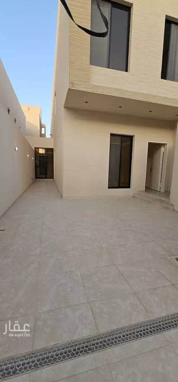 دور للبيع في شارع لقاح, حي عكاظ, مدينة الرياض, منطقة الرياض صورة 4