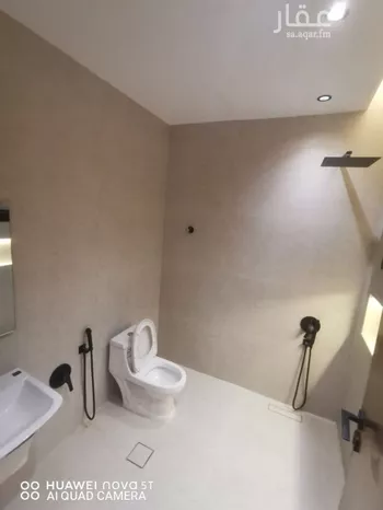 دور للبيع في شارع رقم 124, حي الجنادرية, مدينة الرياض, منطقة الرياض صورة 5