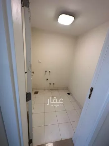 فيلا للبيع في شارع سديرة, حي الرمال, مدينة الرياض, منطقة الرياض
