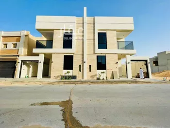فيلا للبيع في شارع أبي عروه, حي المهدية, مدينة الرياض, منطقة الرياض