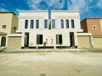 فيلا للبيع في شارع رقم 119, حي ظهرة لبن, مدينة الرياض, منطقة الرياض صورة 3