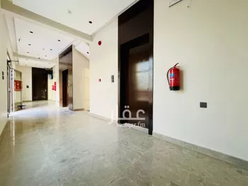 عمارة للبيع في شارع سليمان بن أحمد الطبراني, حي المهدية, مدينة الرياض, منطقة الرياض صورة 5