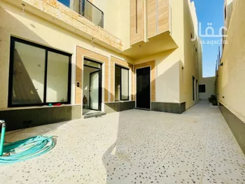 فيلا للبيع في شارع شارع ابن أبي الشكر الفلكي, حي المهدية, مدينة الرياض, منطقة الرياض صورة 4