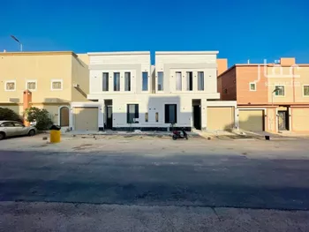 فيلا للبيع في شارع رقم 119, حي ظهرة لبن, مدينة الرياض, منطقة الرياض