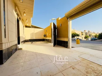 فيلا للبيع في شارع المرمر, حي ظهرة لبن, مدينة الرياض, منطقة الرياض صورة 3