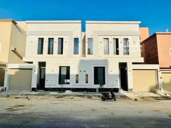 فيلا للبيع في شارع رقم 119, حي ظهرة لبن, مدينة الرياض, منطقة الرياض صورة 2