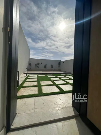 فيلا للبيع في شارع عقيد ركن / سعيد محمد ظافر العمري, حي الصفاء, مدينة تبوك, منطقة تبوك صورة 2