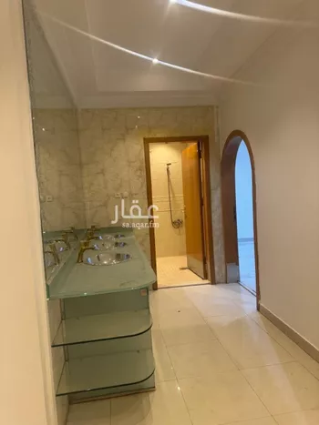 فيلا للإيجار في شارع الغزوات, حي العقيق, مدينة الرياض, منطقة الرياض