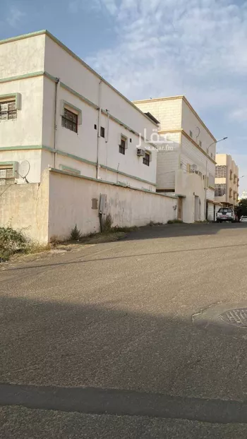 عمارة للبيع في حي البديع, مدينة ابها, منطقة عسير صورة 3