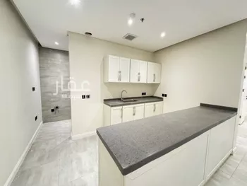 شقة للإيجار في شارع القشاشية, حي الندى, مدينة الرياض, منطقة الرياض صورة 3