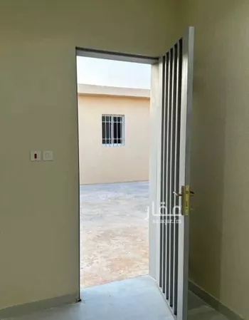 استراحة للبيع في شارع اسماعيل القالي, حي المصفاة, مدينة الرياض, منطقة الرياض صورة 5