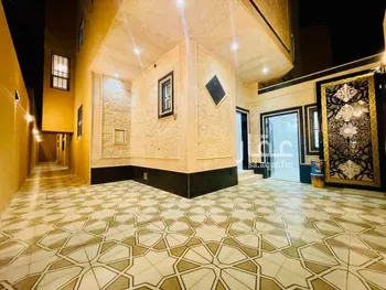 فيلا للبيع في شارع أبي الحسن الأسفرائيني, حي المهدية, مدينة الرياض, منطقة الرياض صورة 3