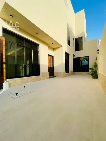 فيلا للبيع في شارع السيل الكبير, حي المهدية, مدينة الرياض, منطقة الرياض صورة 2